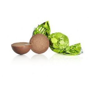 Chokoladekugle, grn - lys chokolade med nougat & lakrids 