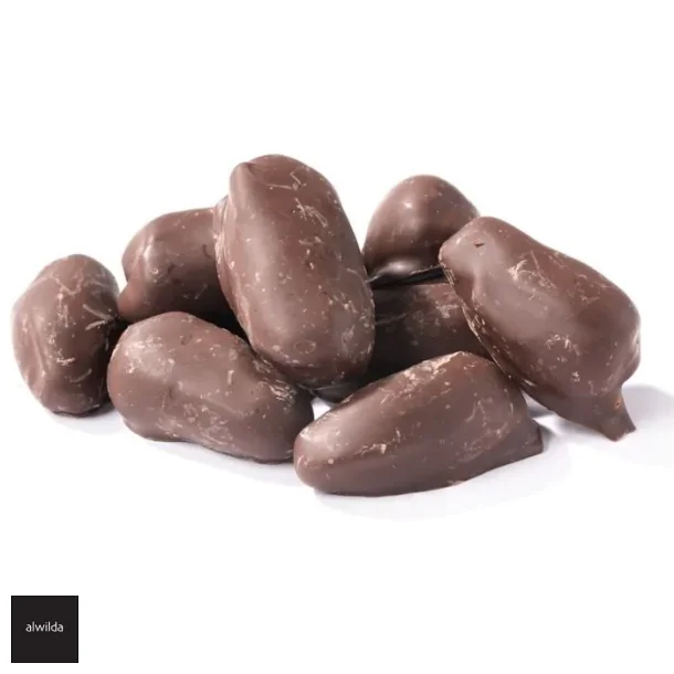 Dadler uden sten med mrk chokolade. Pakket i cellofanpose med snor