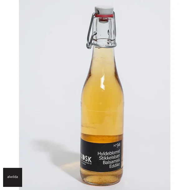 Balsamisk eddike med hyldeblomst &amp; stikkelsb�r